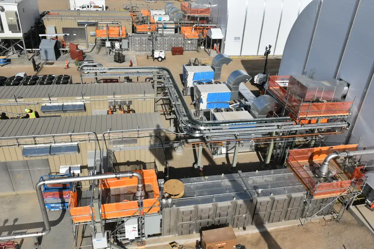 Commercial air conditioning chiller unit